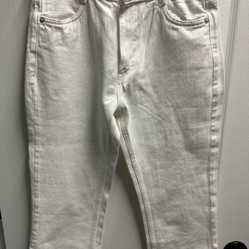 Zara Women's White Denim Jeans Capri size 4/ NWOT 711